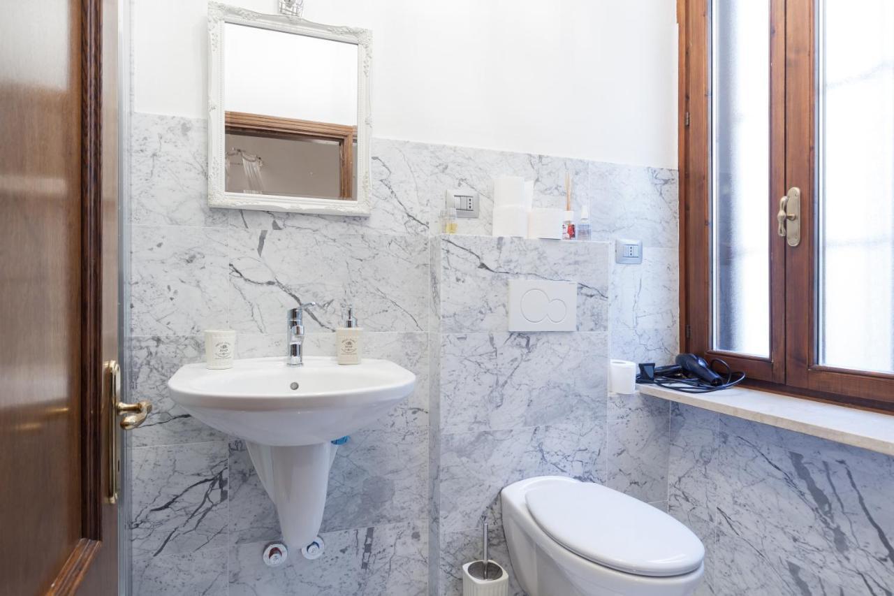 Residenza Principe Amedeo City Center Free Parking Verona Exterior foto